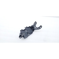 Кронштейн блока предохранителей Mercedes-Benz E-Class W213 2020 A2135451140