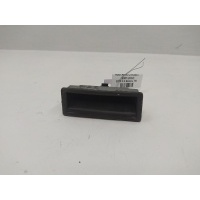 Кнопка открытия багажника Audi A8 D3 2-й рест. (2007-2010) 2009 4E0827565D