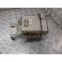 Блок предохранителей toyota yaris ii 82730 - 52700