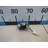 Вставка замка багажника Toyota GS 250/350/300H (2012 - 2018) 6905530480