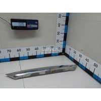 Накладка крышки багажника Toyota Corolla E18 2013 7680102B22