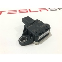 Датчик ускорения Tesla Model S 2013 6006369-00-A