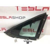 Стекло кузовное боковое правое Tesla Model S 2013 1051821-00-E