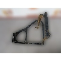 Кронштейн крыла передней оси слева Renault Renault Premium 20493928, 7420493933