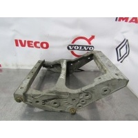 Кронштейн корпуса подножки Renault Renault Premium 7421087113