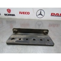 Кронштейн переднего бампера Iveco Iveco Trakker 41298344