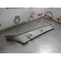Накладка левой стойки лобового стекла Iveco Iveco Stralis 5801524826
