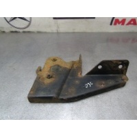 Кронштейн корпуса подножки правый Mercedes Actros Mercedes-Benz 9436100531 9436100531