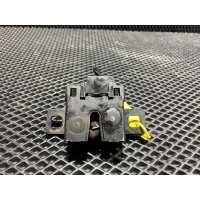 Замок капота Land Rover Defender 2 2019 LR173841,LR002794,LR024358,LR041431,LR054331,LR065340,LR123518,LR125366,LR137484,LR138826,YUE500090,YUE500150,2W9319A434BC