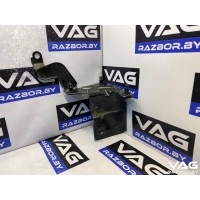 Крепление блока ABS Audi Q3 2 2019 5Q1614235