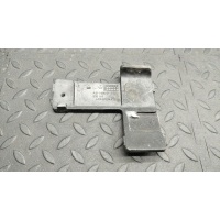 Кронштейн бампера Mercedes E/W211 2002-2009 A2118850111