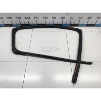 Накладка стекла заднего правого Renault Sandero 2014 823309304R