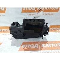 Корпус воздушного фильтра Mercedes-Benz C-Класс W204(2006-2016) 2012 A2710901601
