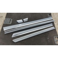 молдинг двери передней правой Peugeot 607 2008