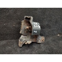 Замок капота BMW 7 E38 1996