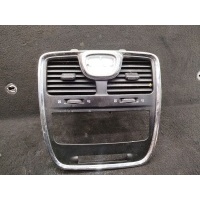 Дефлектор обдува салона Chrysler Town Country 5 2011