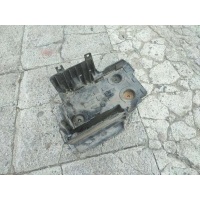 Полка аккумулятора Renault Espace 4 2006 8200208056