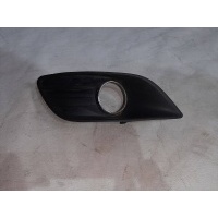 заглушка противотуманной фары правая Ford Focus 2 рест.(2007-2011) 2009 1528560