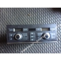 Блок управления печки/климат-контроля Audi Q7 4L 2011 4L0820043AD