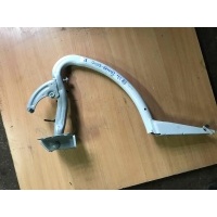 Петля крышки багажника Audi S8 D4 2016 4H0 827 300D