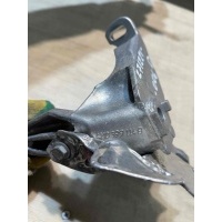 Кронштейн КПП Audi A8 D5 2019 4M0399114B