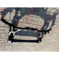 Передняя панель крепления облицовки (телевизор) Audi RS5 2011 8K0805598