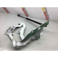 Петля капота левая Land Rover Discovery 5 L462 2018 HY3216801AD, LR080204