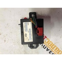 Блок реле Land Rover Discovery Sport L550 2018 HK72-14F681-AA, LR083799