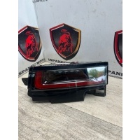 Фонарь крышки багажника правый Land Rover Range Rover Evoque L551 2019 LR128384