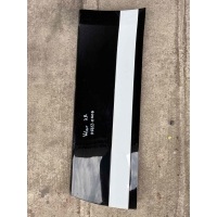 Молдинг двери задней правой Land Rover Range Rover Velar L560 2018 J8A2-274A48-B