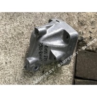 Кронштейн двигателя Mercedes-Benz GLE W166 2016 A6422236304
