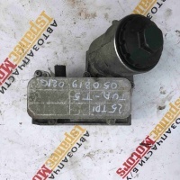 Кронштейн масляного фильтра Volkswagen Touareg 2007 070115389E