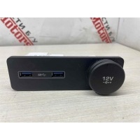 Разъем AUX / USB Jaguar F-Pace X761 2017 FW9319E110CA, C2D42800