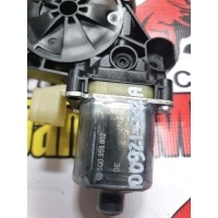 Моторчик стеклоподъемника задний правый Audi A3 2015 5Q0959802