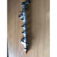 Топливная рампа Audi Q5 8R 2012 03L130089Q, 057130764AB, 0281006075.