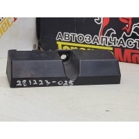 Кронштейн порога AUDI RS6 C7 2015 4G0853922C