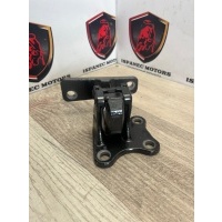 Петля крышки багажника Land Rover Defender L663 2023 L8B2-4200-AB