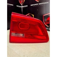 Фонарь крышки багажника левый Volkswagen Touran 2012 1t0945093