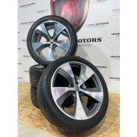 Диск литой AUDI Q7 4M 2017 4M0601025E