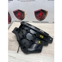 Кронштейн заднего бампера AUDI Q8 4MN 2020 4m8807394