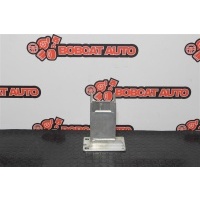 Кронштейн переднего усилителя AUDI A4 B8 Ауди А4 Б8 AUDI A4 B8 8K0807133D