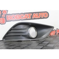 Решетка противотуманной фары правая FORD Focus 2 Форд Фокус 2 FORD Focus 2 1528560