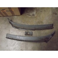 Дождевик VOLKSWAGEN Passat B3 1991