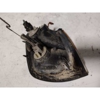 Поворотник левый MITSUBISHI Pajero 1998