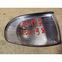 Поворотник правый AUDI A4 B5 1995