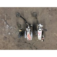 Узел педальный (блок педалей) TOYOTA Previa 2002