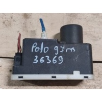 Компрессор центрального замка VOLKSWAGEN Polo 1999 1H0962257D