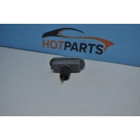 Поворотник правый VOLKSWAGEN Golf 4 2001