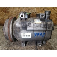 Компрессор кондиционера AUDI 80 1994 8A0260805