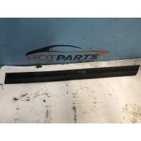 Молдинг двери задней левой VOLKSWAGEN Passat B4 1994